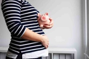 financial assistance for pregnant single mothers